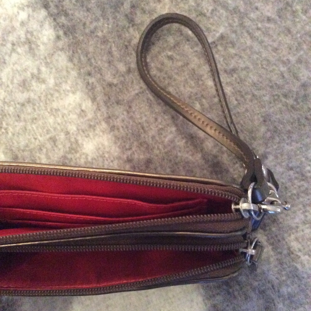 Wristlet
